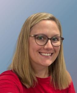 Krystyn Lynch Headshot