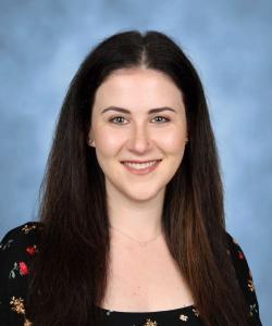 Nicole Braun Headshot