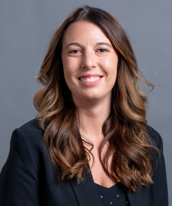 Sarah Welniak headshot